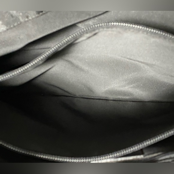 ๐ Christian Dior Quilted Logo Canvas Black Tote Bag - Picture 15 of 17